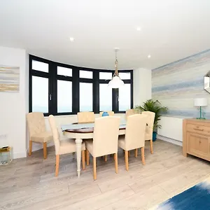 Luxury 3 Bed Apartment- Large Balcony With Seaviews United Kingdom